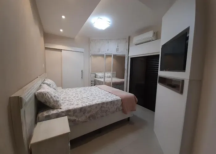 Lindo Flat No Edificio Cosmopolitan, Com Garagem E Piscina